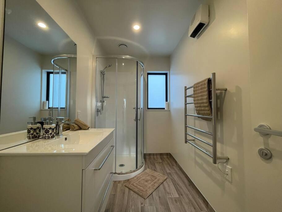 Cbd Luxury Parkside Living 2 Bedroom With Parking Christchurch Esterno foto