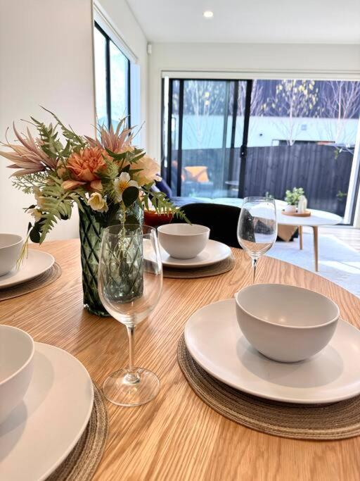 Cbd Luxury Parkside Living 2 Bedroom With Parking Christchurch Esterno foto